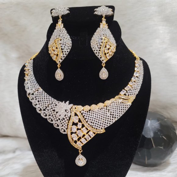 HIGH QUALITY CUBIC ZIRCONIA (CZ) JEWELRY - Picture 1 of 2